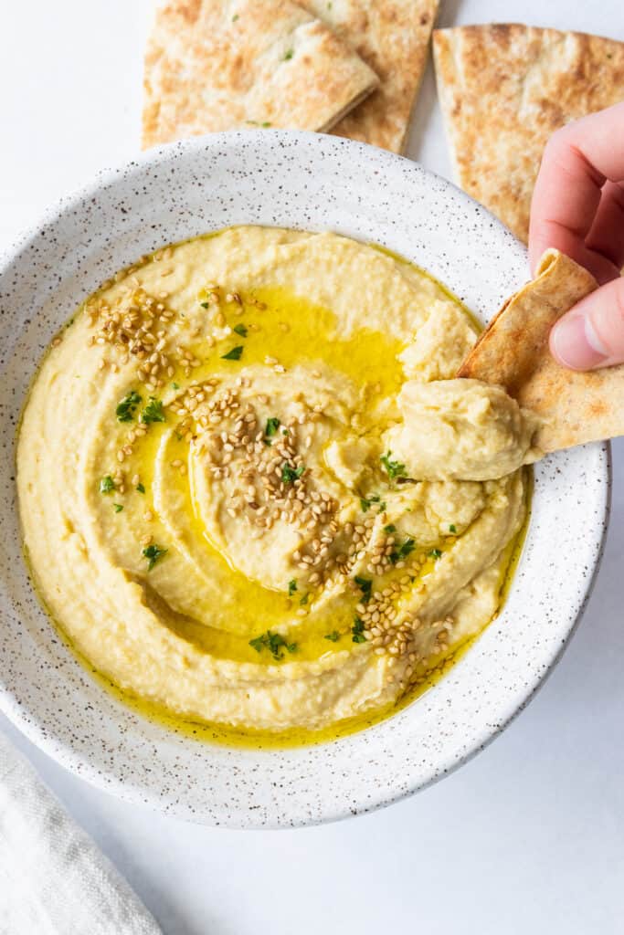 Quick and Easy Classic Hummus