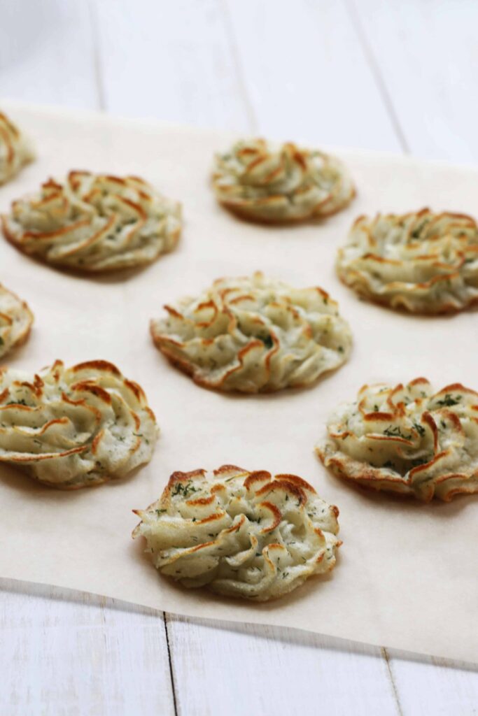 Simple Vegan Duchess Potatoes with Herbs