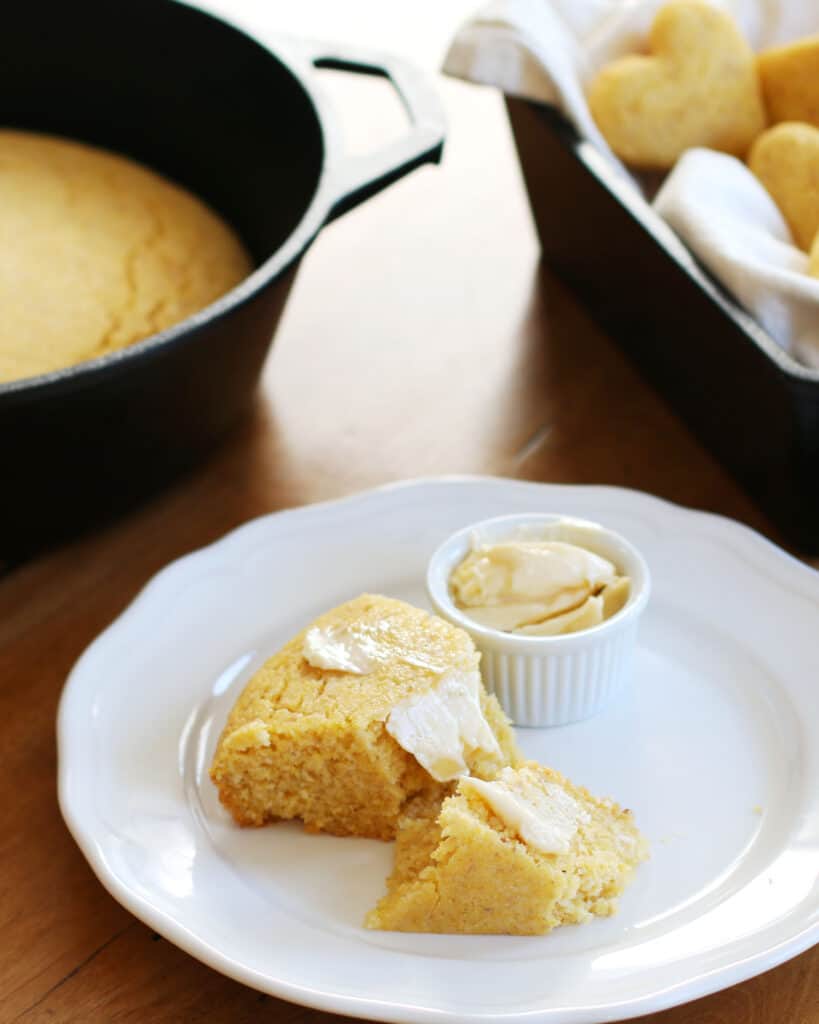 Dairy Free Cornbread In A Cast Iron Skillet - Yay Kosher