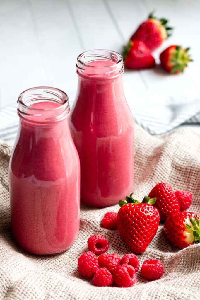 Favorite Vegan Raspberry Smoothie