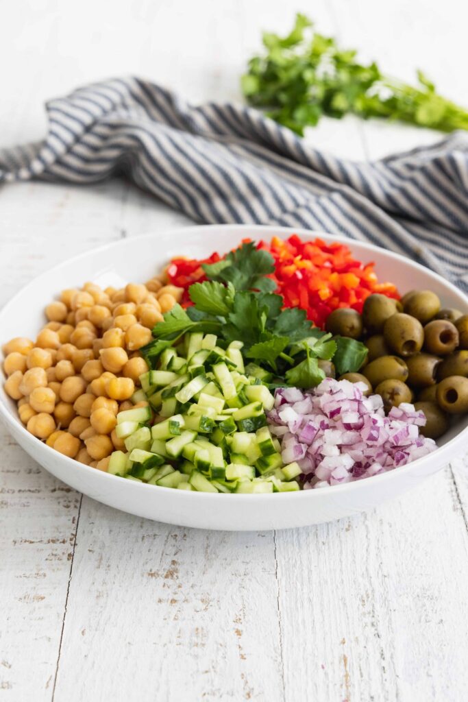 Easy Mediterranean Chickpea Salad