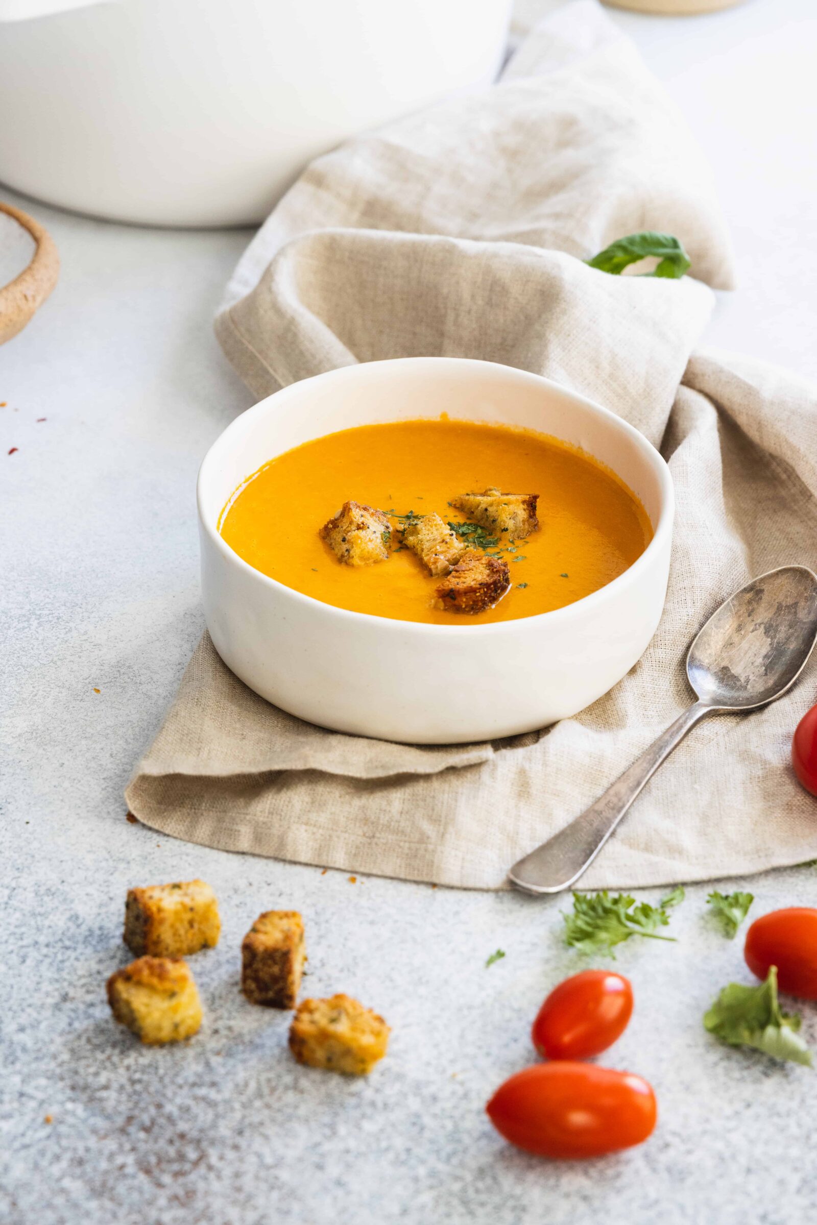 Easy Creamy Cherry Tomato Soup 